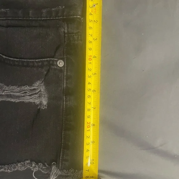 Express Black Distressed Denim Shorts Size 8 Raw Hem Festival Grunge - Picture 6 of 6